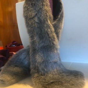 Faux Fur Liz Claiborne